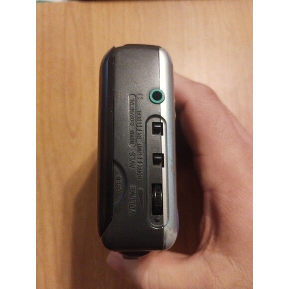 Sony Walkman WM-FX277 AM/FM/TV Cassette Player Mega Bass - Tested & Works - Picture 6 of 7